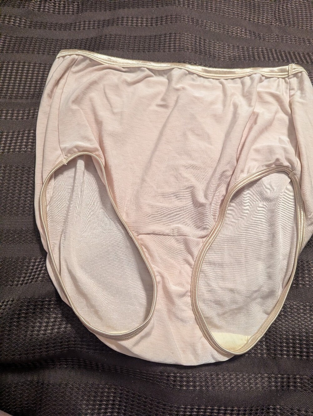 Vintage Vanity Fair Illumination Brief